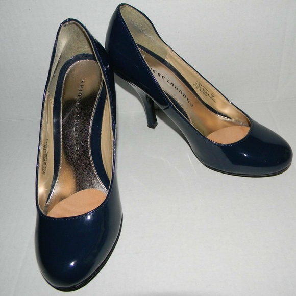 navy heels size 4
